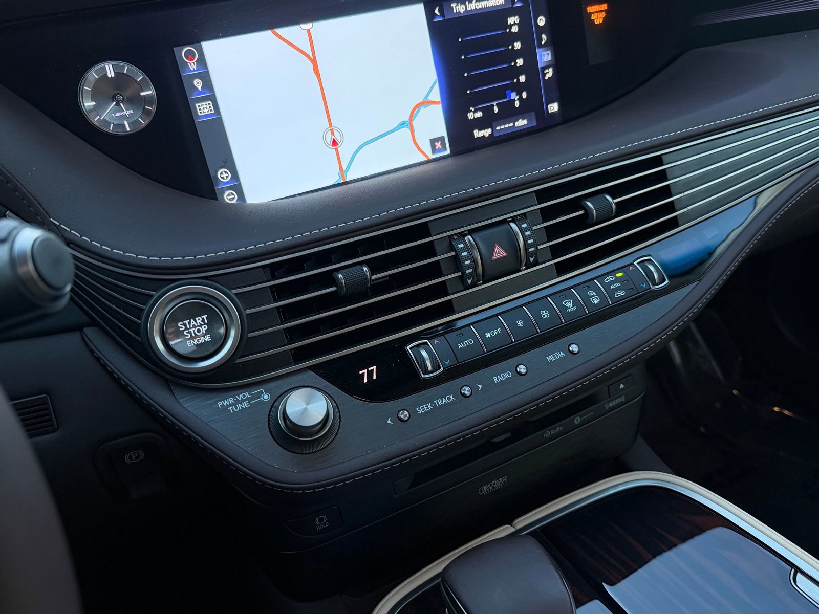 Used 2019 Lexus LS 500 w/ Luxury Package image 43