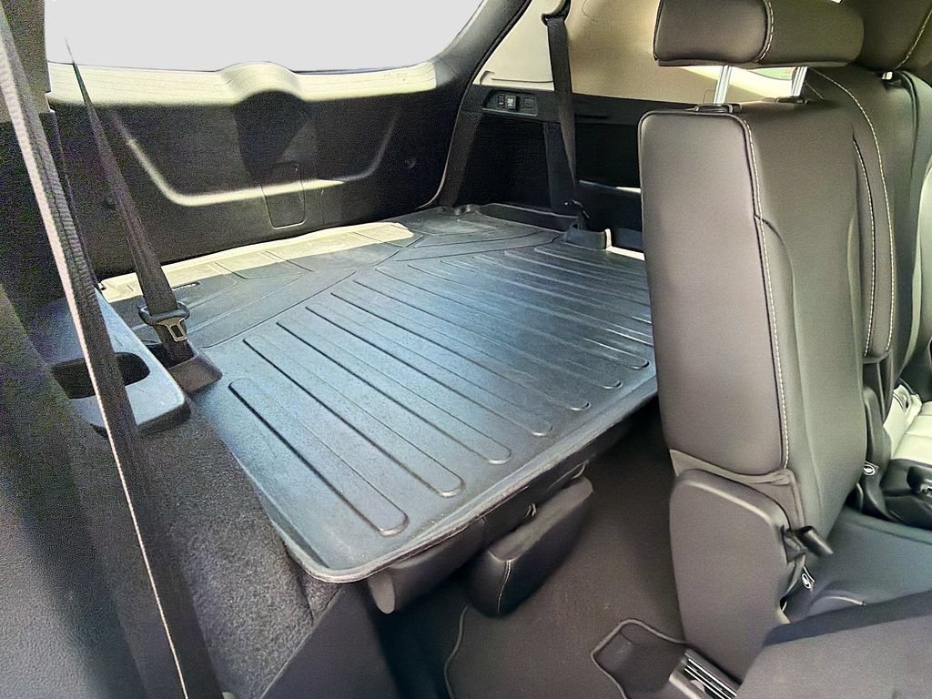 Used 2023 Acura MDX SH-AWD w/ Technology Package image 21