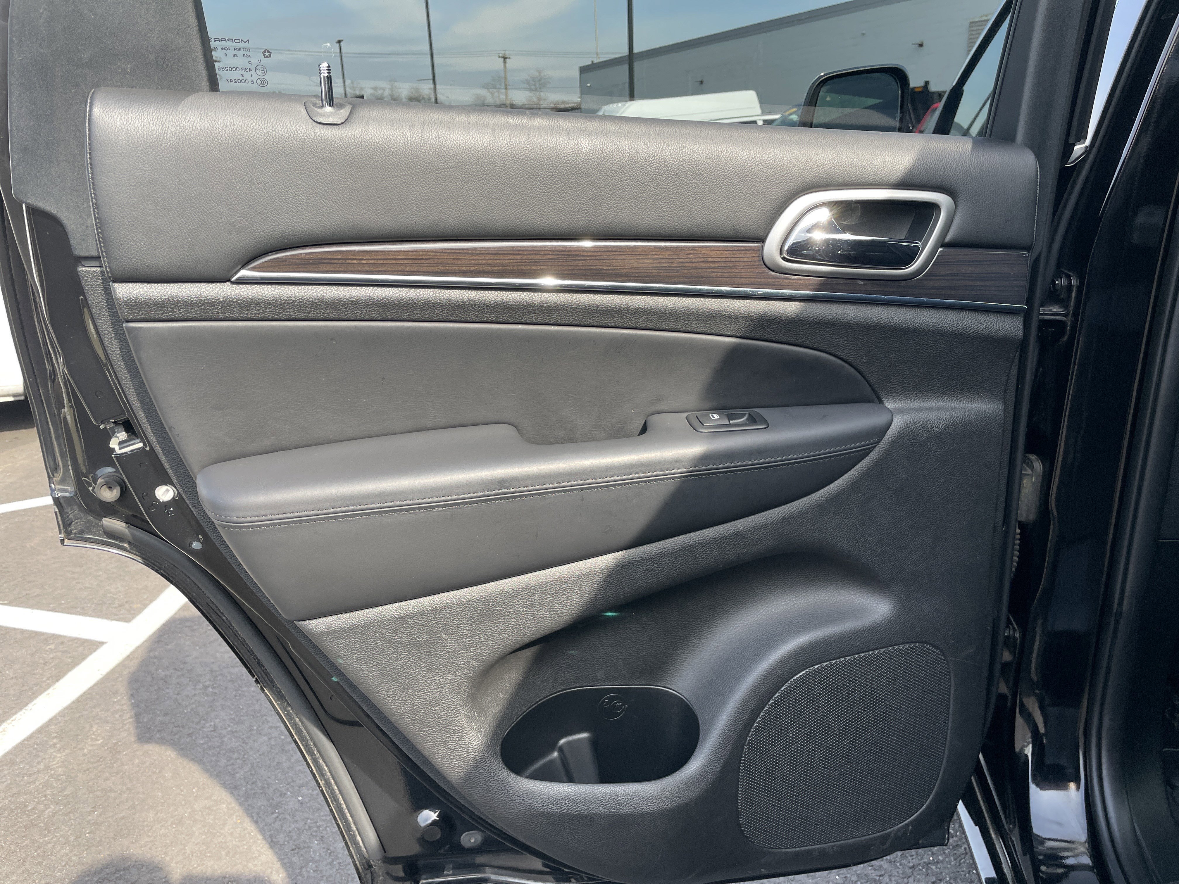 Used 2018 Jeep Grand Cherokee Overland image 31