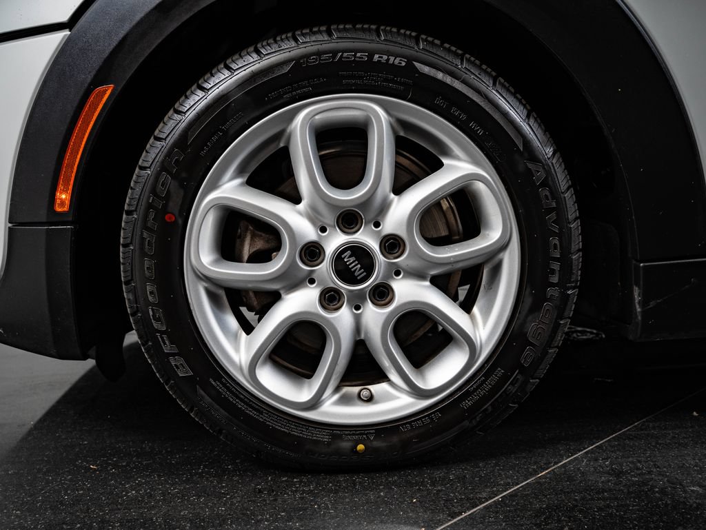 Used 2016 MINI Cooper 2-Door Hardtop FWD image 13