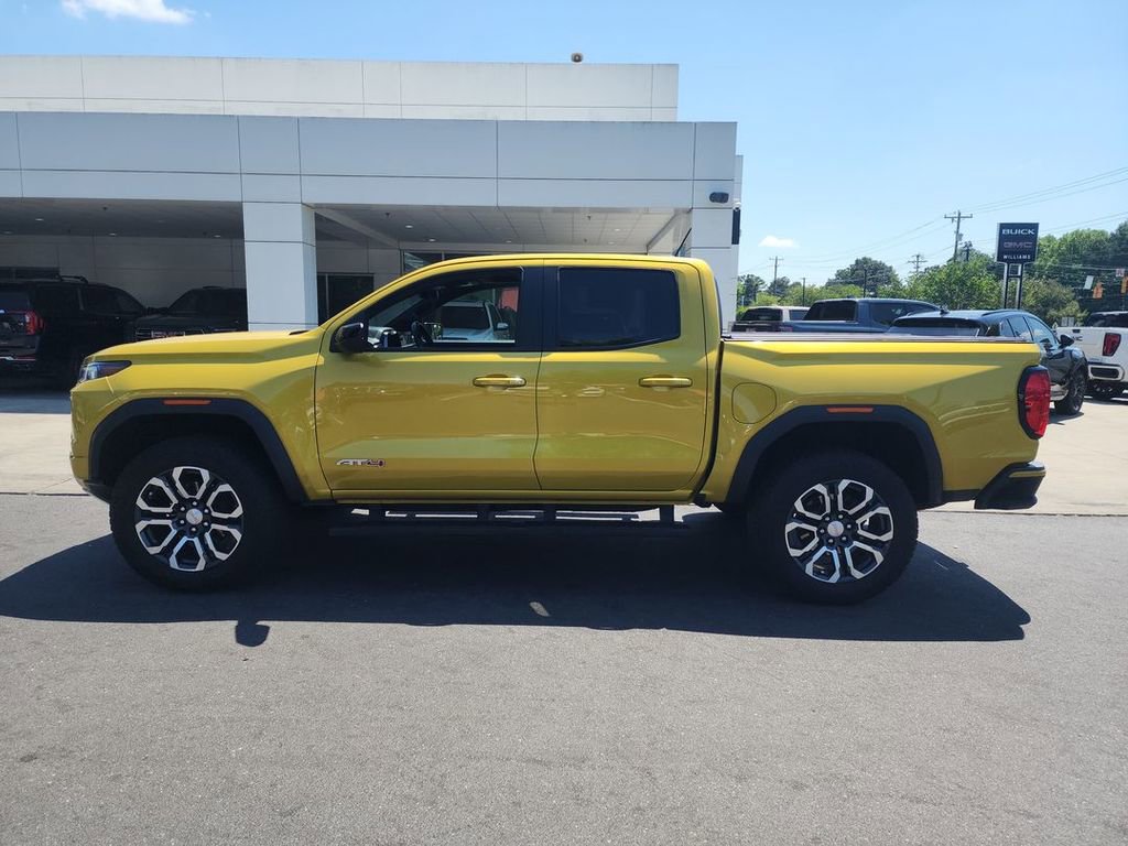 Certified 2023 GMC Canyon AT4 w/ AT4 Premium Package AWD/4WD image 5