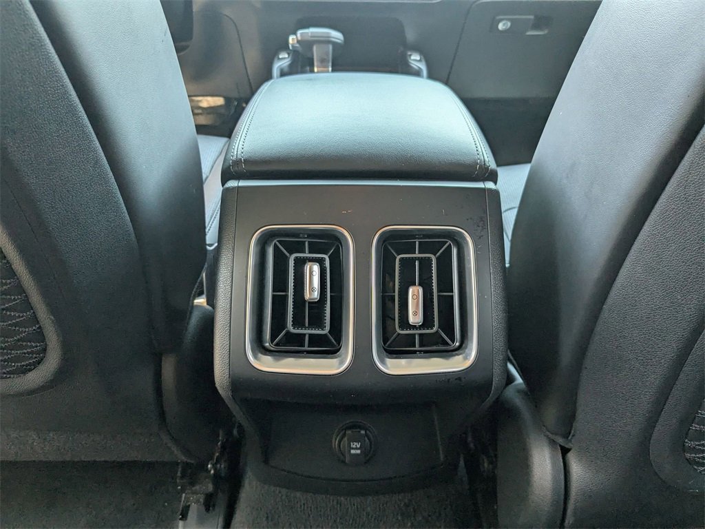 Used 2024 Kia Sorento S image 27