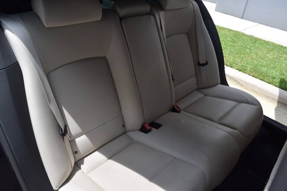 Used 2015 BMW 750i RWD image 47
