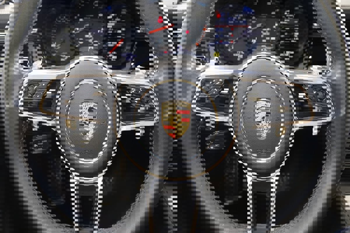 Used 2021 Porsche Macan image 44