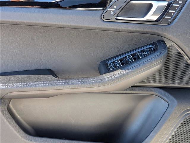 Used 2025 Porsche Macan Turbo image 13