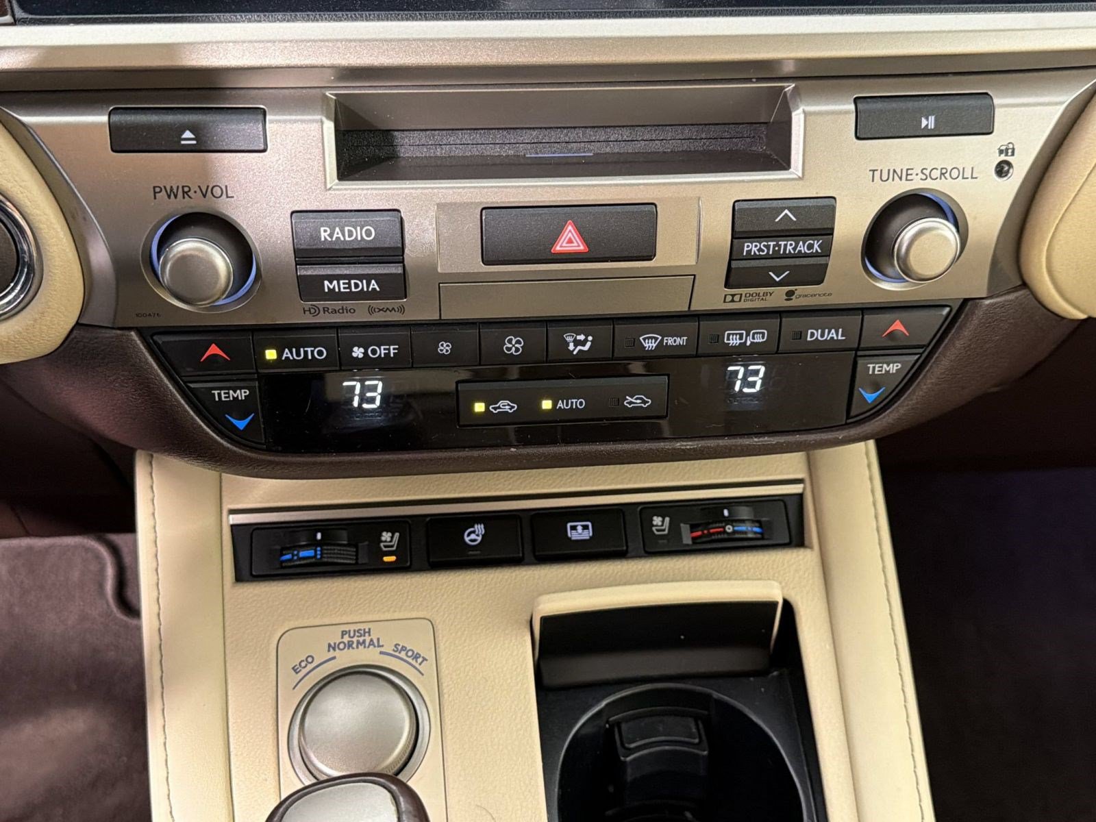 Used 2016 Lexus ES 350 w/ Luxury Package w/Wood Trim FWD image 16