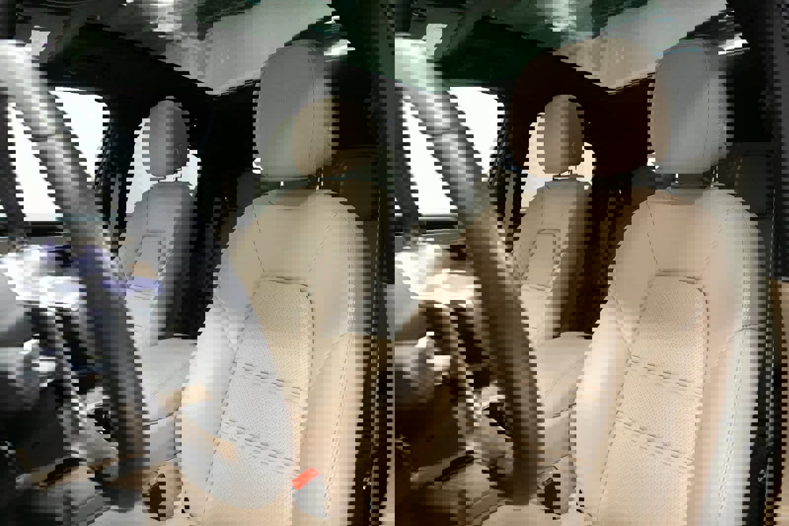 Certified 2022 Porsche Cayenne Platinum Edition image 5