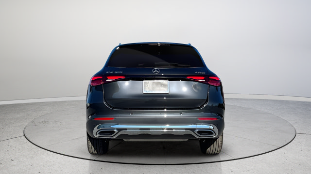 Certified 2026 Mercedes-Benz GLC 300 4MATIC image 4
