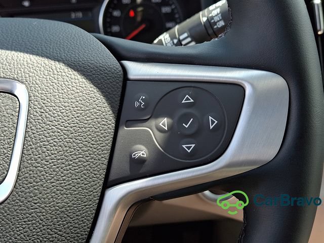 Used 2024 GMC Terrain SLT AWD/4WD image 23