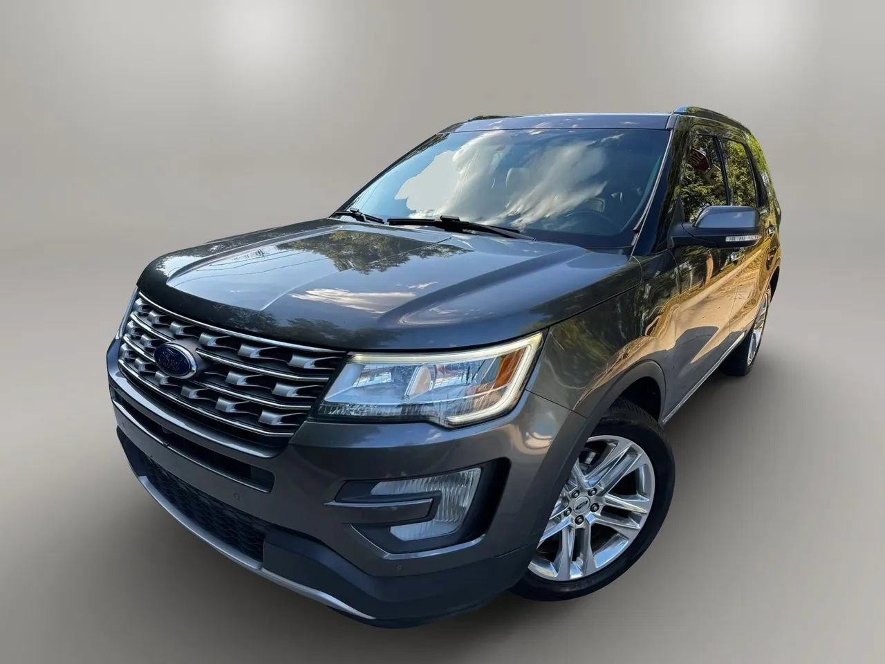 Used 2016 Ford Explorer Limited FWD image 1