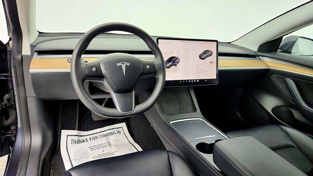 Used 2023 Tesla Model 3 Standard Range RWD image 12
