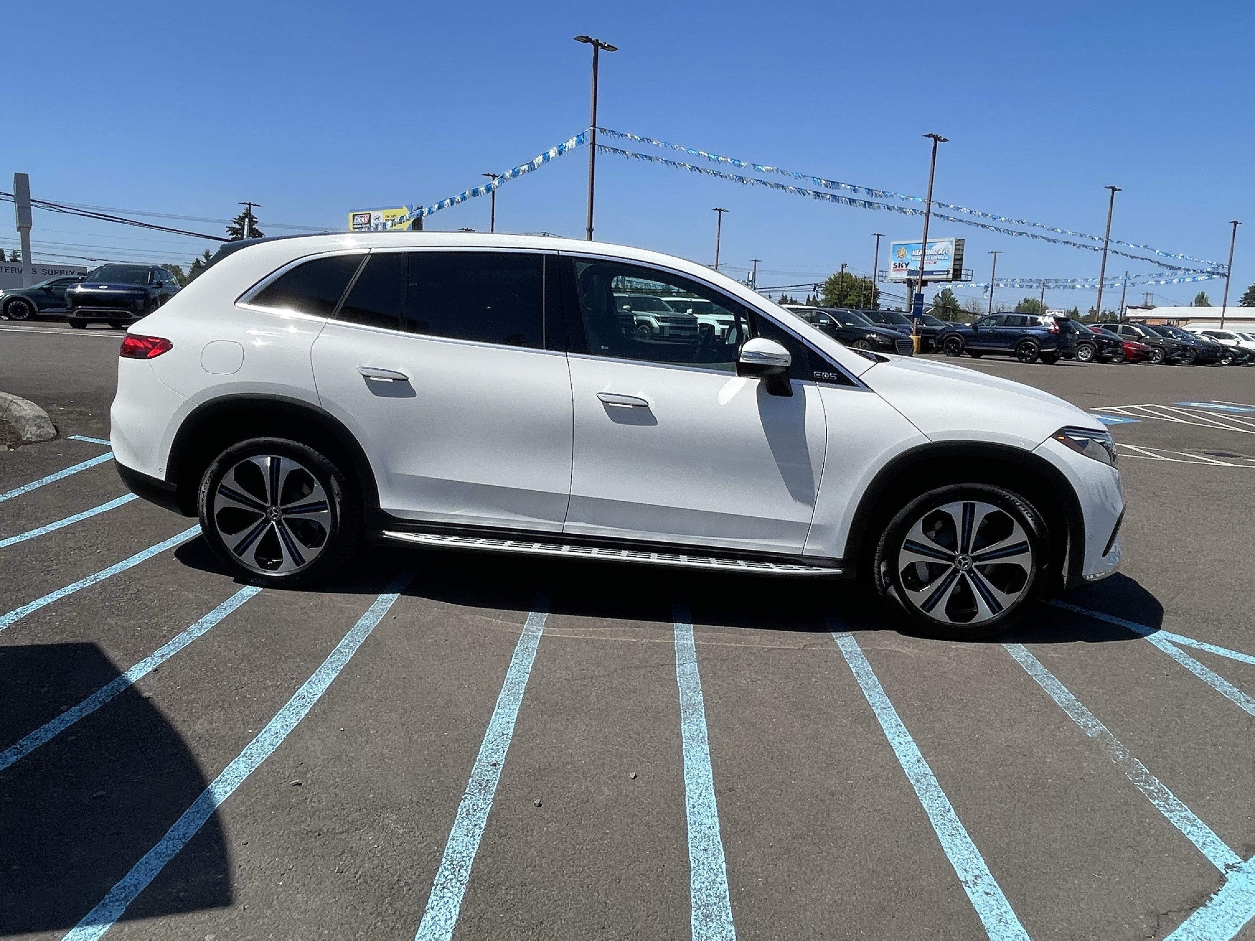 Used 2023 Mercedes-Benz EQS 450+ 4MATIC SUV image 6