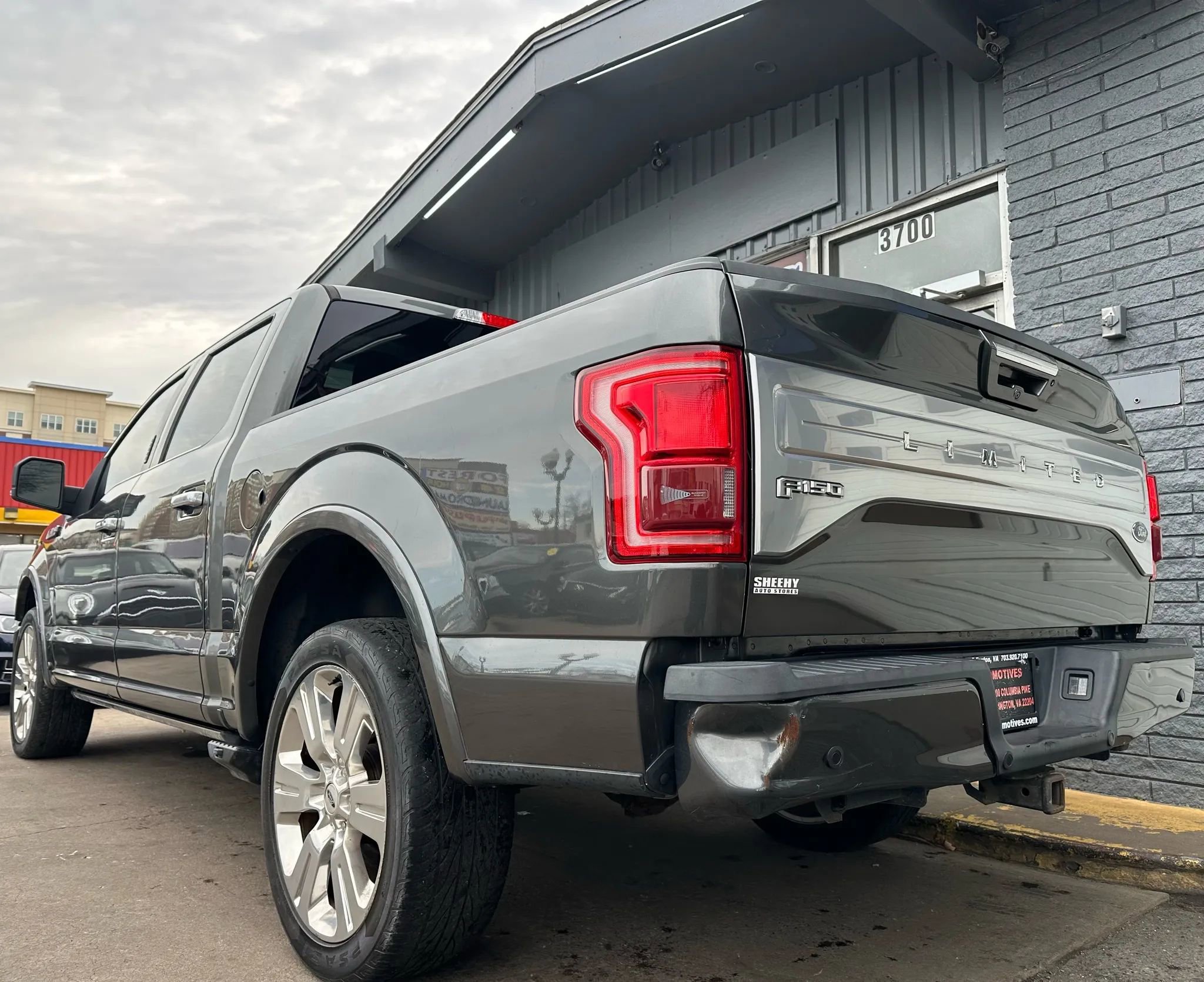 Used 2016 Ford F150 Limited w/ Trailer Tow Package image 5