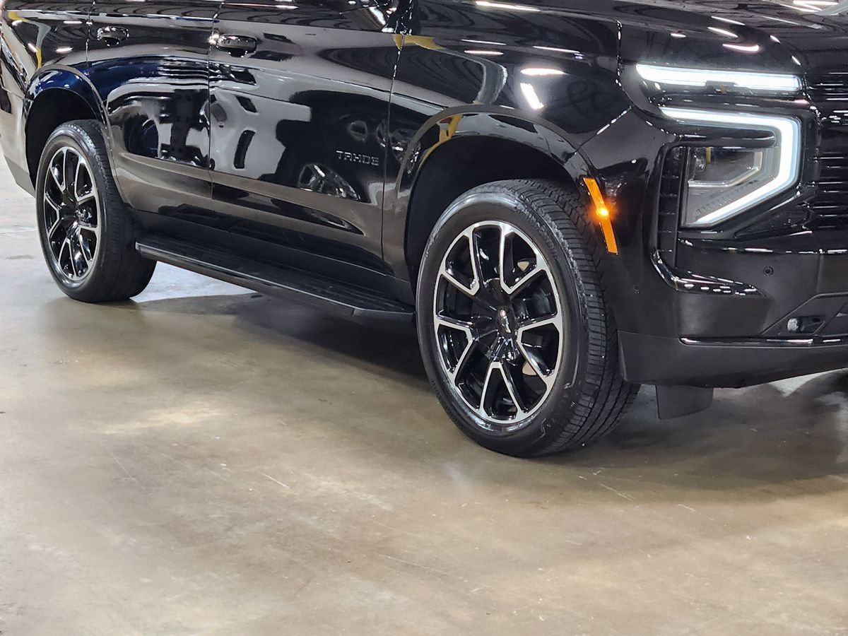 Used 2025 Chevrolet Tahoe RST w/ Comfort Package AWD/4WD image 14