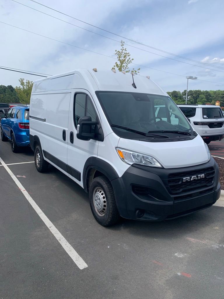 Used 2023 RAM ProMaster 2500 FWD image 2