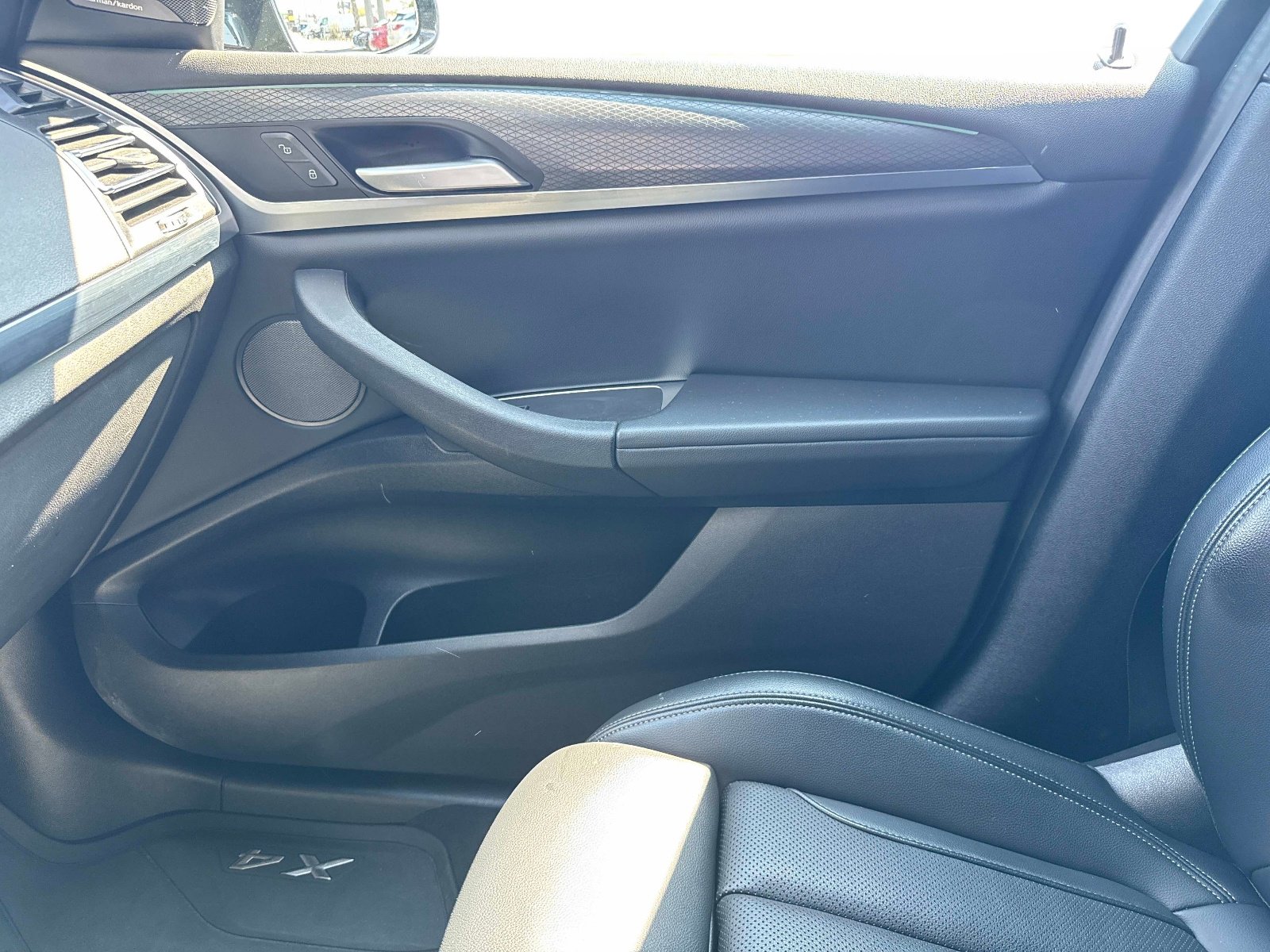 Used 2023 BMW X4 xDrive30i w/ M Sport Package image 24