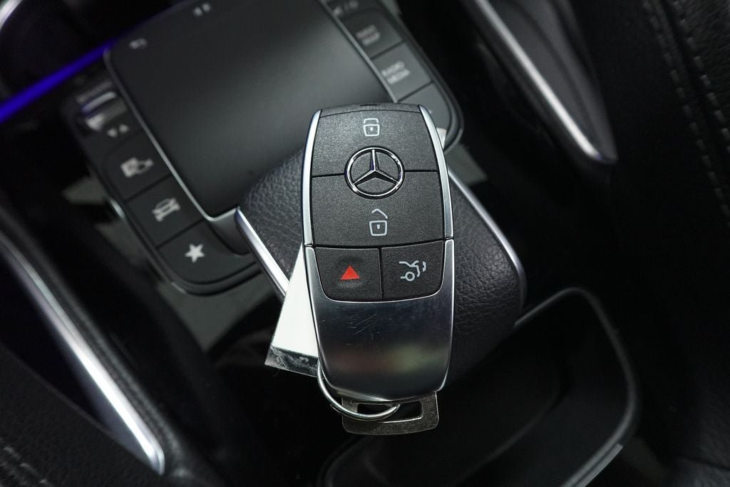 Used 2022 Mercedes-Benz GLE 350 4MATIC w/ AMG Line Exterior image 23