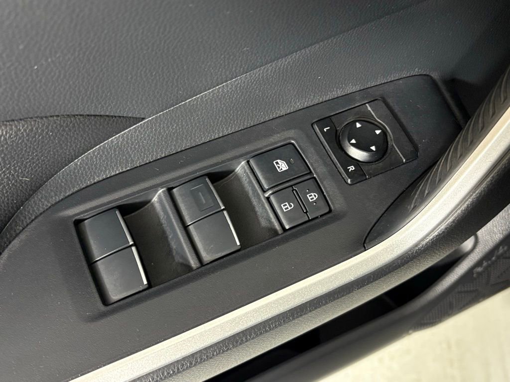 Used 2019 Toyota RAV4 XLE Premium image 15