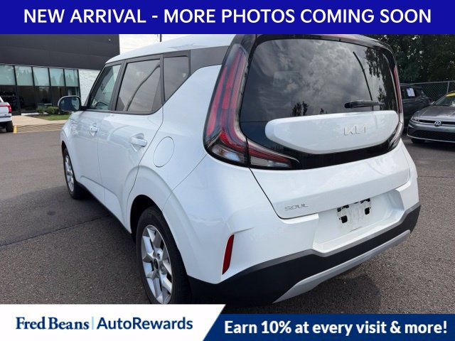 Used 2023 Kia Soul S FWD image 5