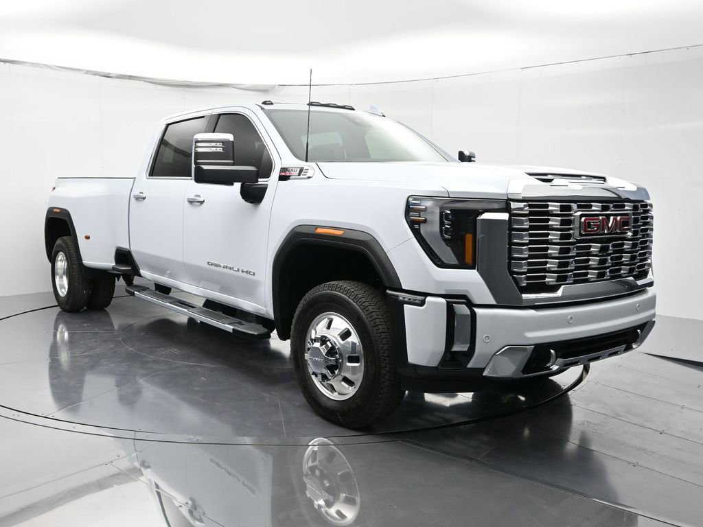 New 2026 GMC Sierra 3500 Denali w/ Technology Package image 2