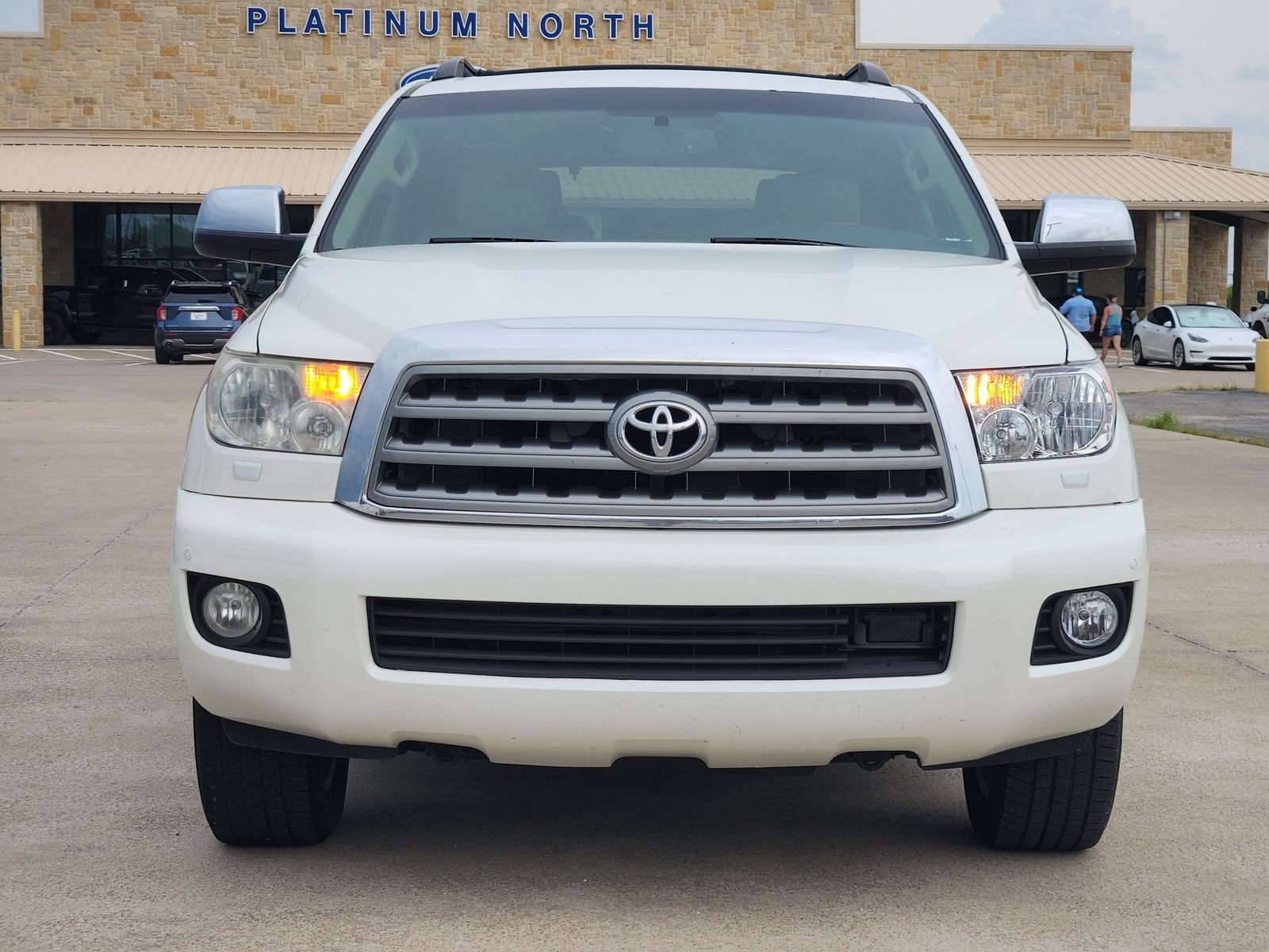 Used 2016 Toyota Sequoia Platinum RWD image 6