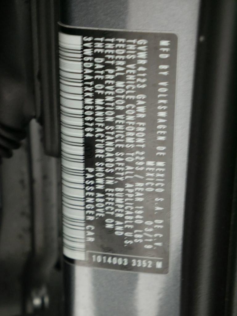 Used 2019 Volkswagen Beetle 2.0T SE image 21