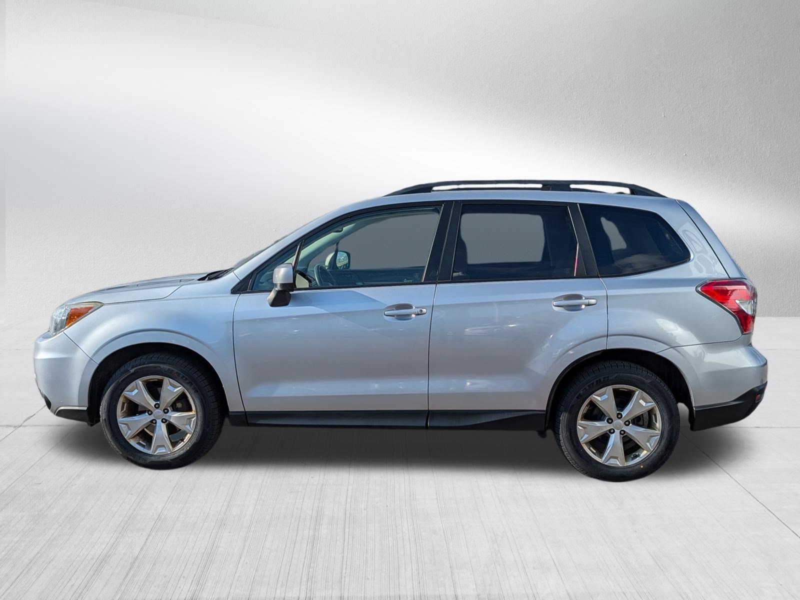 Used 2014 Subaru Forester 2.5i Premium w/ Popular Package #2 AWD/4WD image 6
