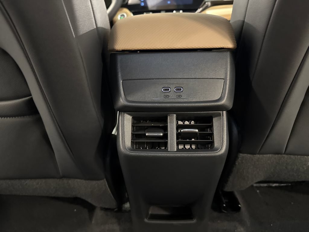 New 2027 Chevrolet Equinox ACTIV AWD/4WD image 41