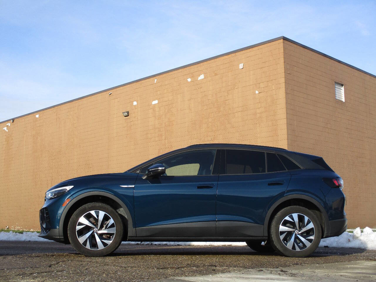 Used 2023 Volkswagen ID.4 Pro image 16