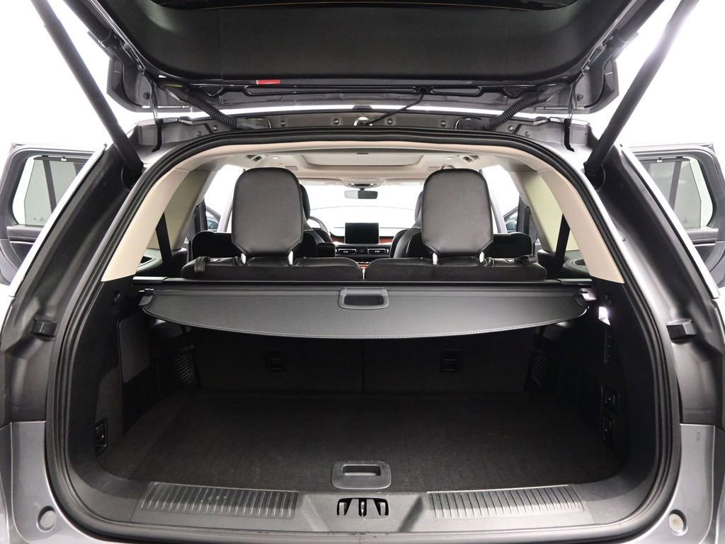 Used 2023 Lincoln Aviator Reserve w/ Equipment Group 201A AWD/4WD image 29
