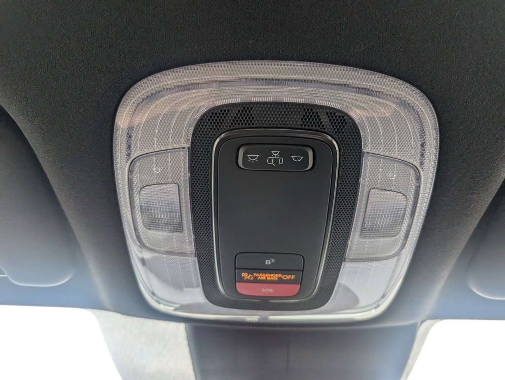 Used 2025 Hyundai Elantra SEL image 20