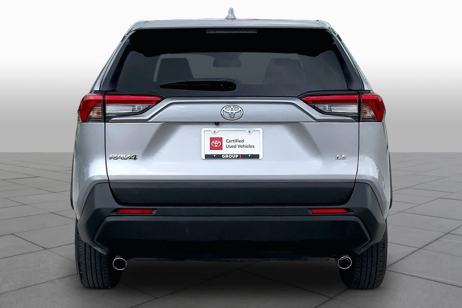 Certified 2025 Toyota RAV4 LE FWD image 5