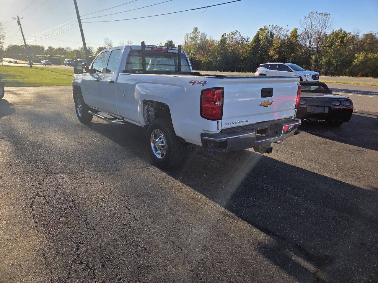 Used 2015 Chevrolet Silverado 2500 W/T AWD/4WD image 5