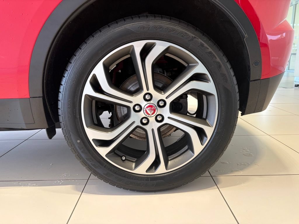 Used 2020 Jaguar E-PACE SE AWD/4WD image 12