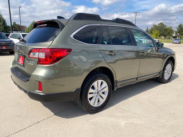 Used 2016 Subaru Outback 2.5i Premium AWD/4WD image 5