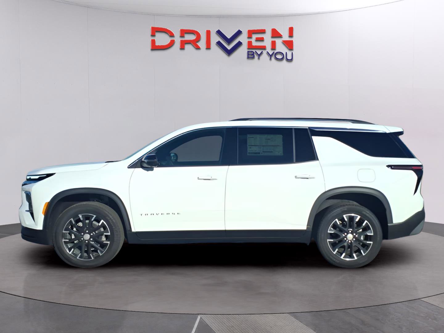 New 2026 Chevrolet Traverse LT w/ Sun and Wheel Package image 2