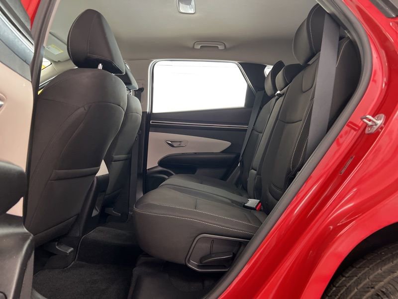 Used 2022 Hyundai Tucson SE AWD/4WD image 15