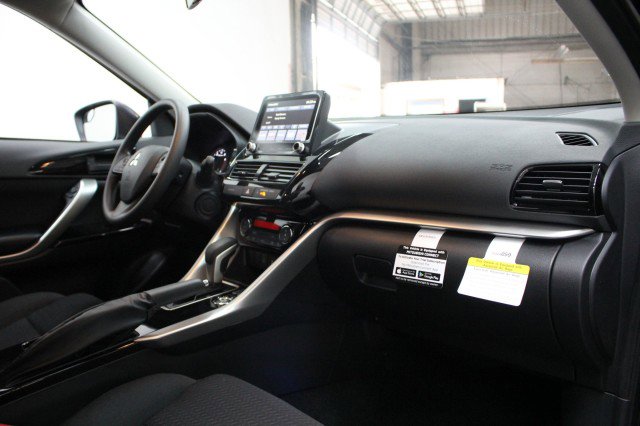 New 2026 Mitsubishi Eclipse Cross LE AWD/4WD image 17