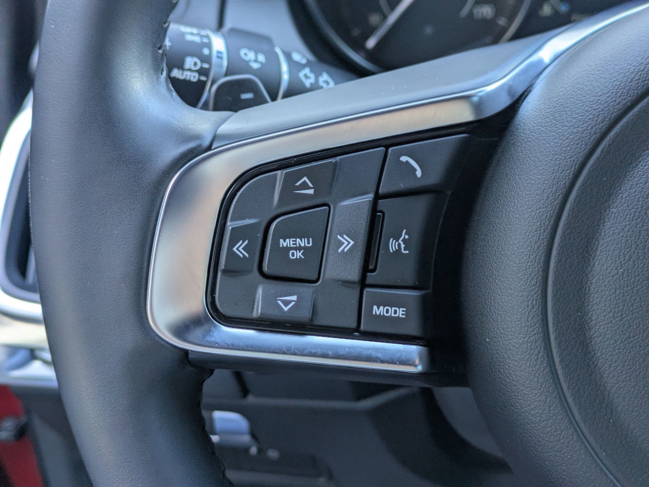 Used 2020 Jaguar E-PACE AWD/4WD image 19