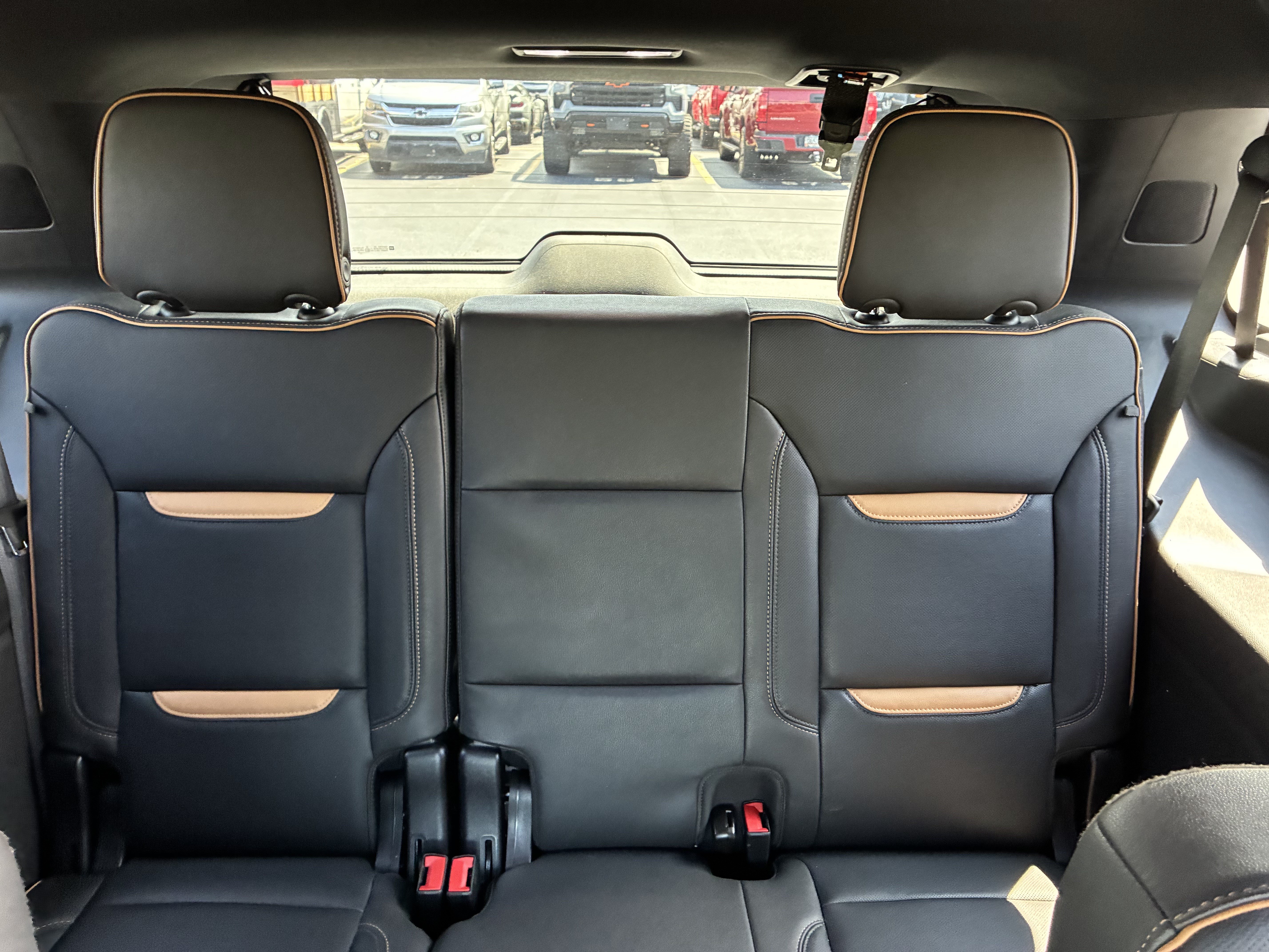 Used 2024 GMC Yukon AT4 AWD/4WD image 22
