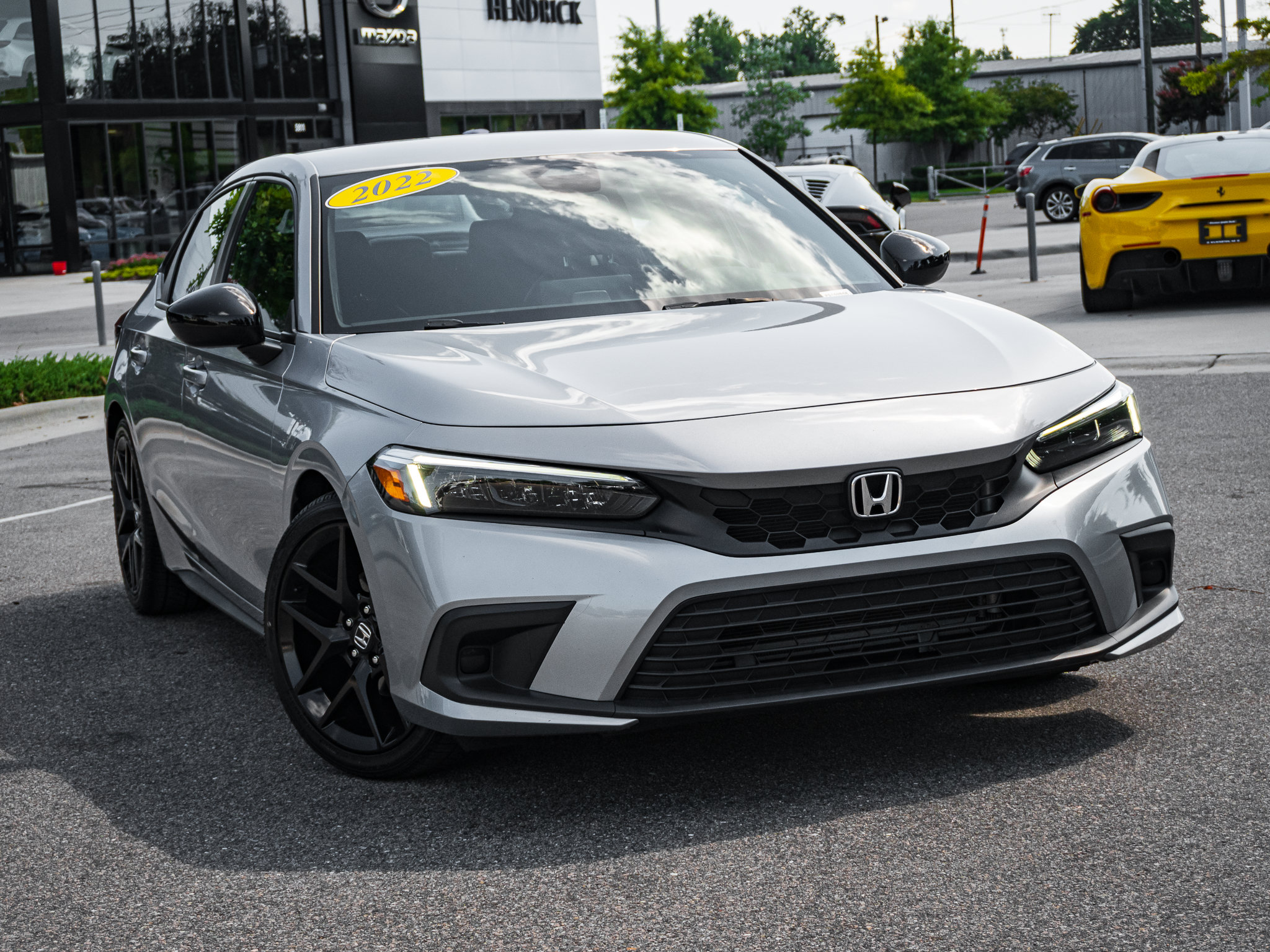 Used 2022 Honda Civic Sport image 2