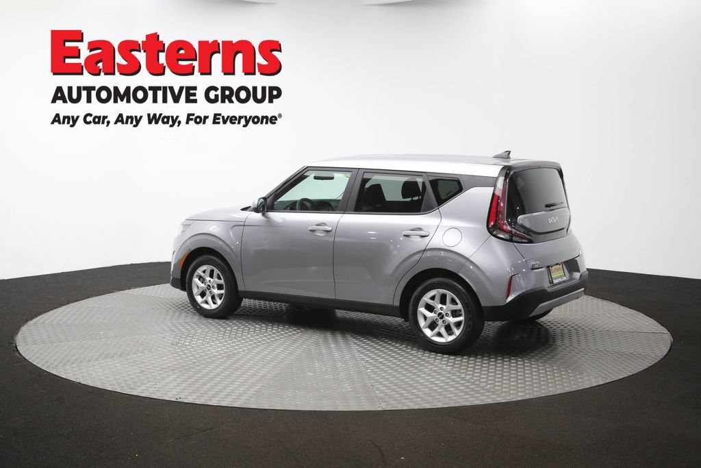 Used 2025 Kia Soul LX w/ LX Technology Package FWD image 61