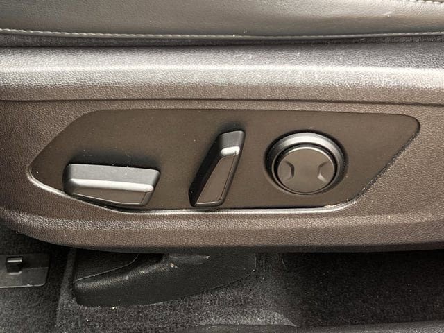Used 2021 Kia Sorento S FWD image 24