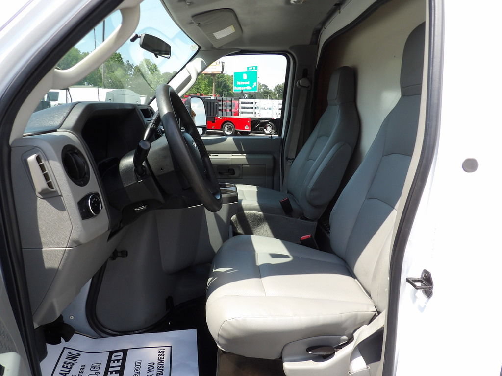 Used 2024 Ford E-450 and Econoline 450 Super Duty w/ Power Windows & Locks Group RWD image 17