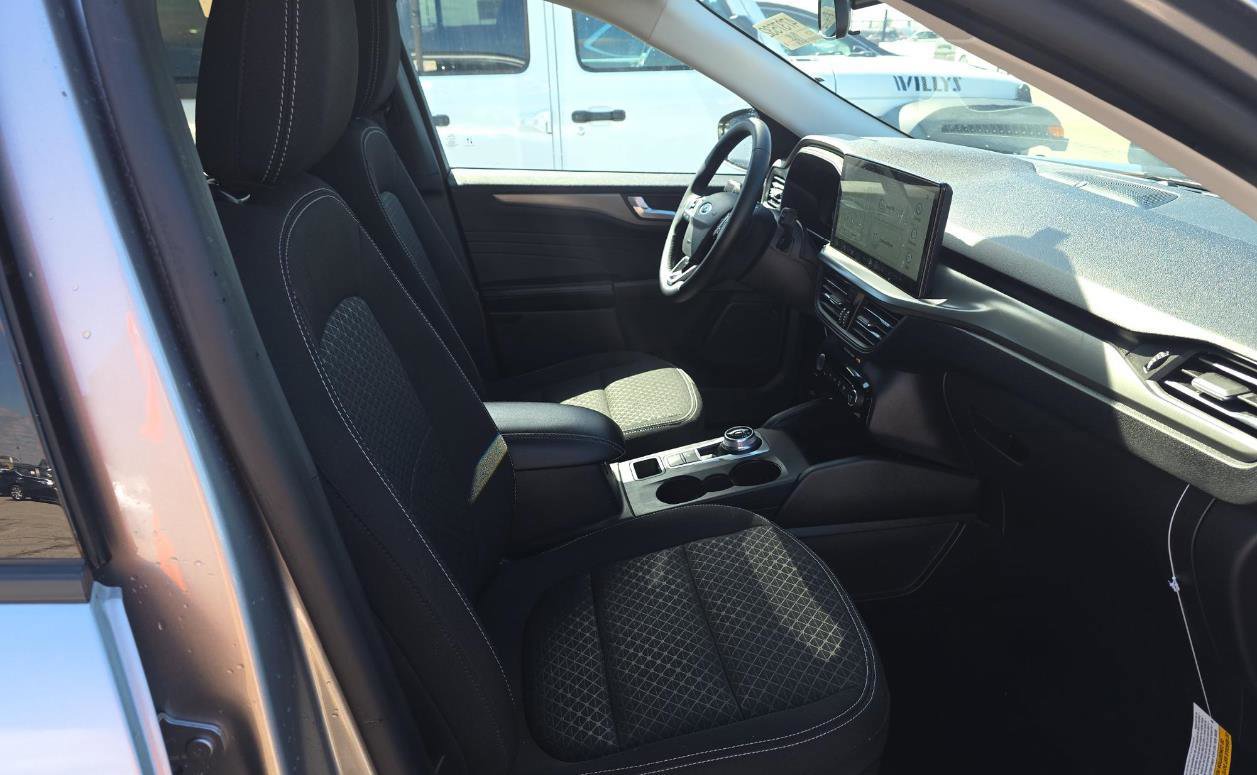 Used 2024 Ford Escape Active w/ Tech Pack #2 FWD image 8
