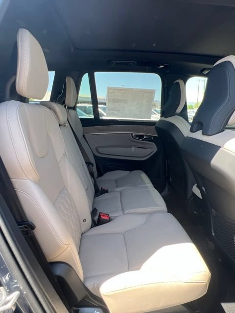 New 2026 Volvo XC90 B6 Plus w/ Protection Package AWD/4WD image 31