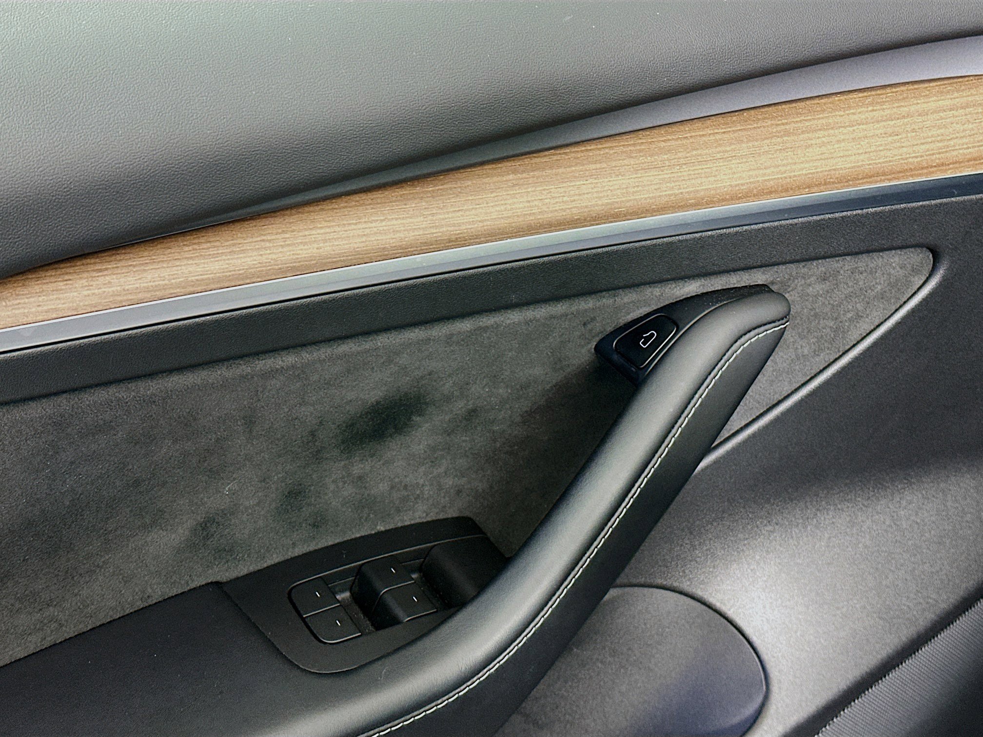 Used 2021 Tesla Model 3 Standard Range Plus image 15