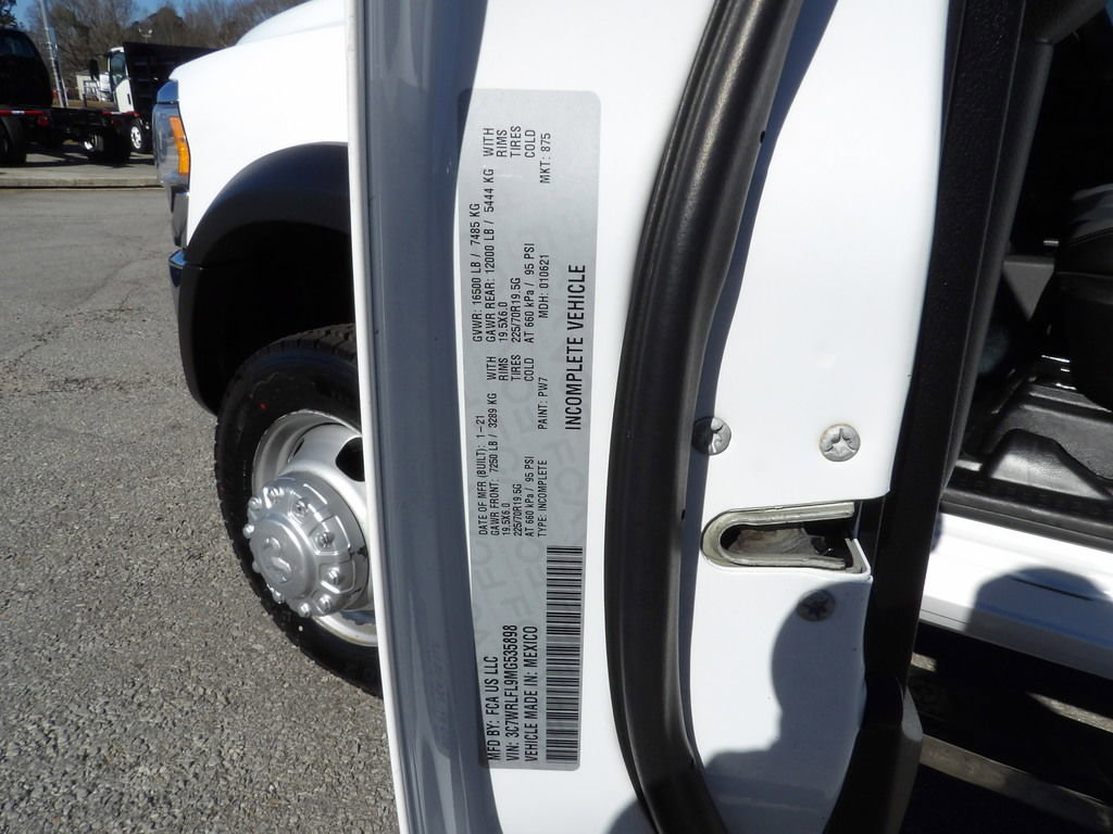 Used 2021 RAM 4500 Tradesman w/ Chrome Appearance Group image 67