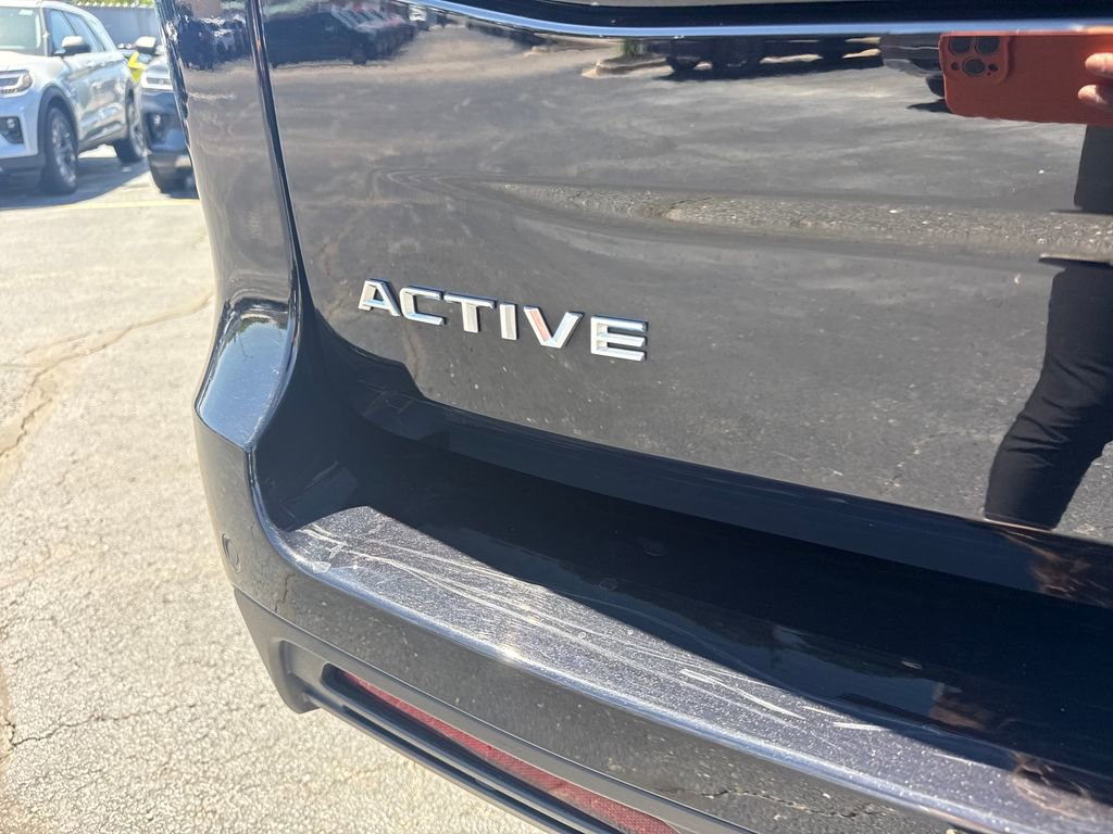Used 2025 Ford Expedition Active AWD/4WD image 12