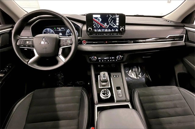 Used 2024 Mitsubishi Outlander Ralliart image 15